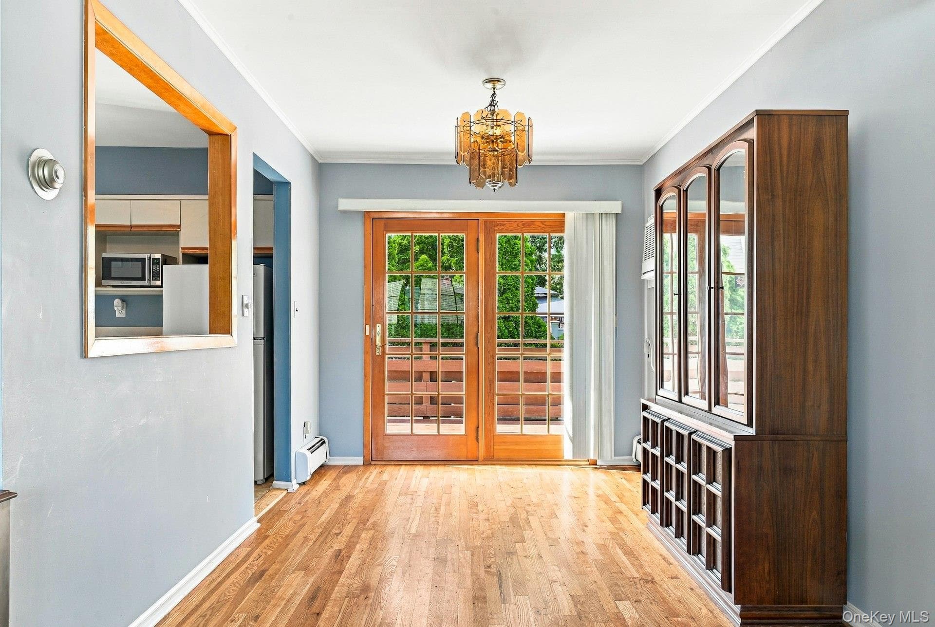 375 Catskill Avenue thumbnail 18