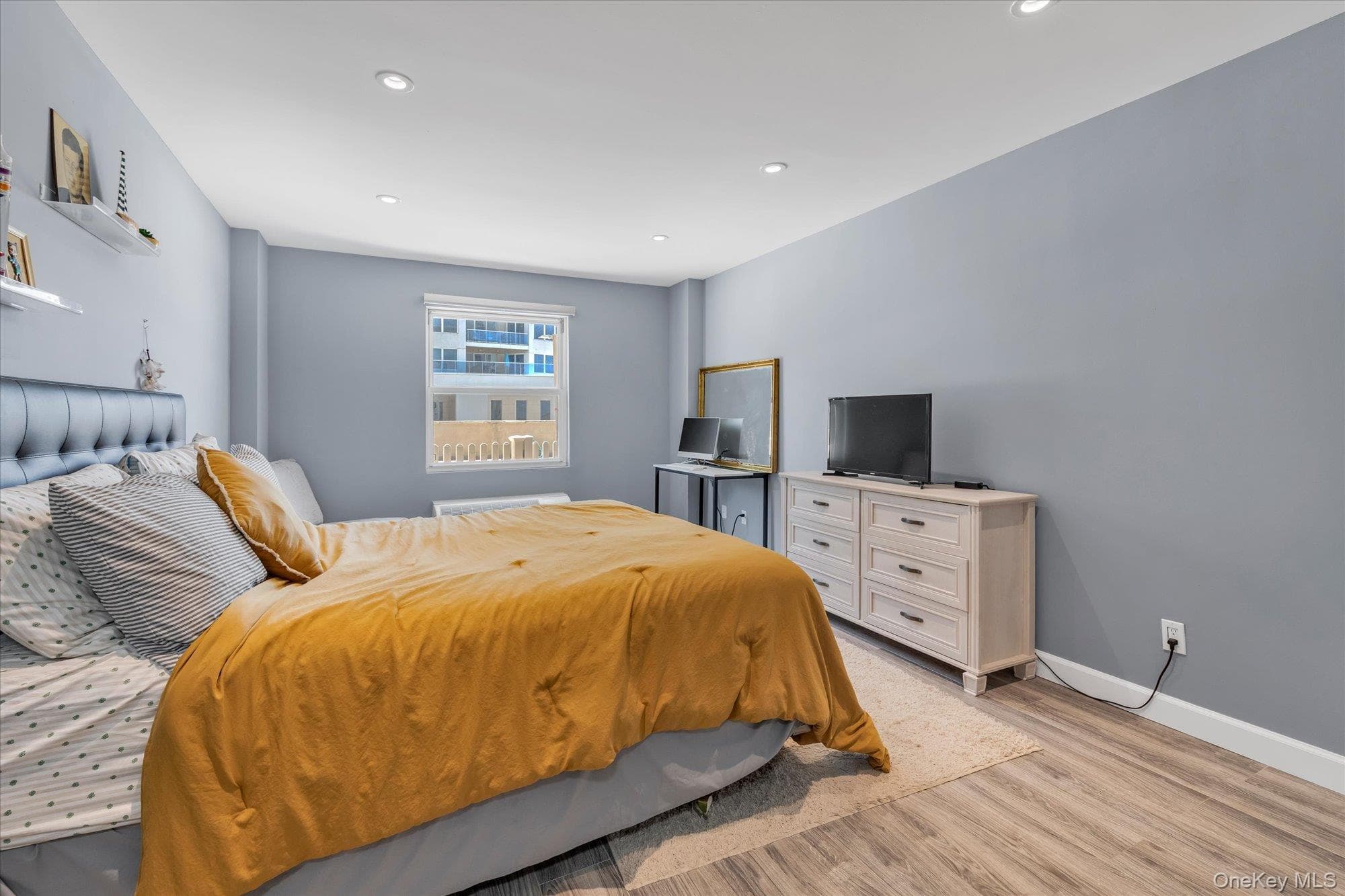 360 Shore Road Unit: 2C thumbnail 9