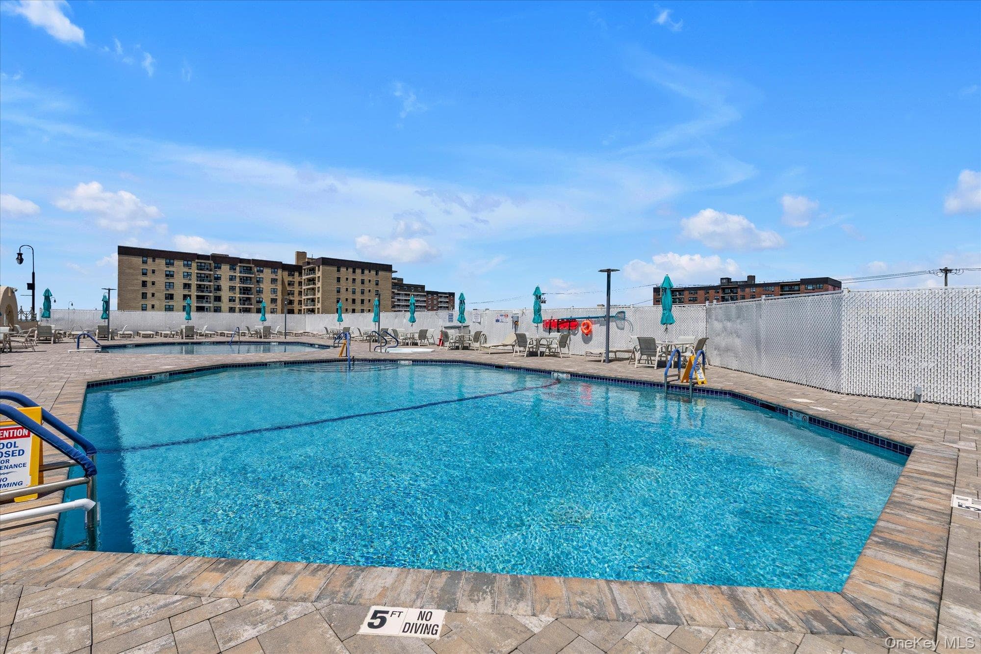 360 Shore Road Unit: 2C thumbnail 2