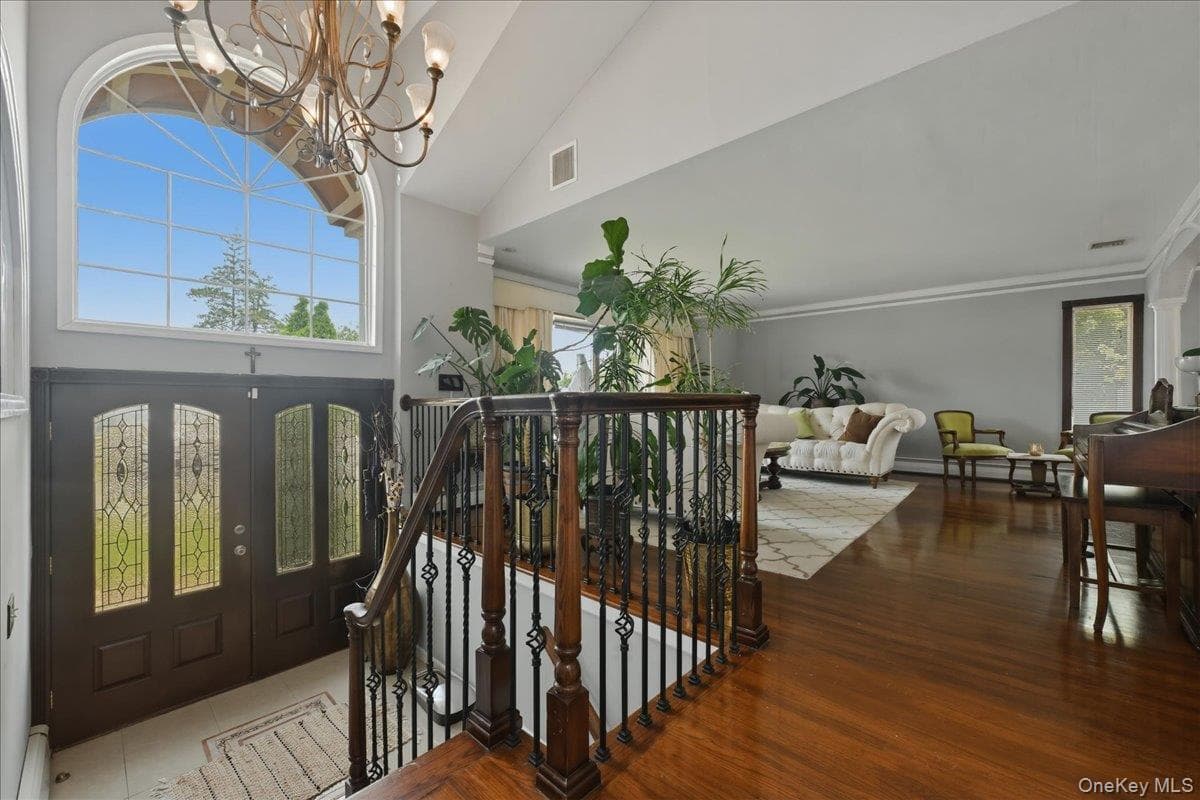 844 Park Lane thumbnail 3