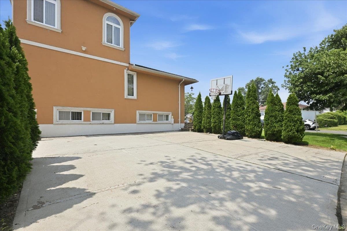 844 Park Lane thumbnail 34