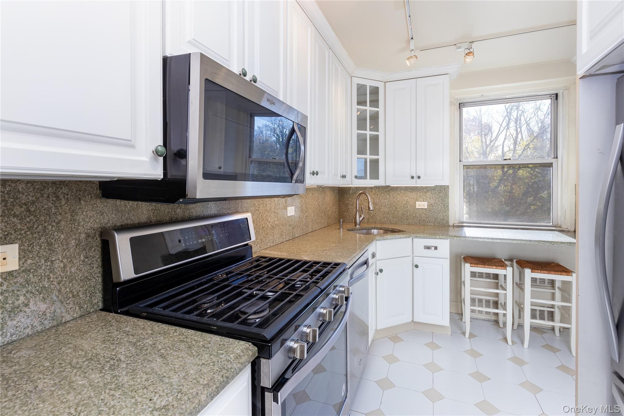 2621 Palisade Avenue Unit: 4J thumbnail 10