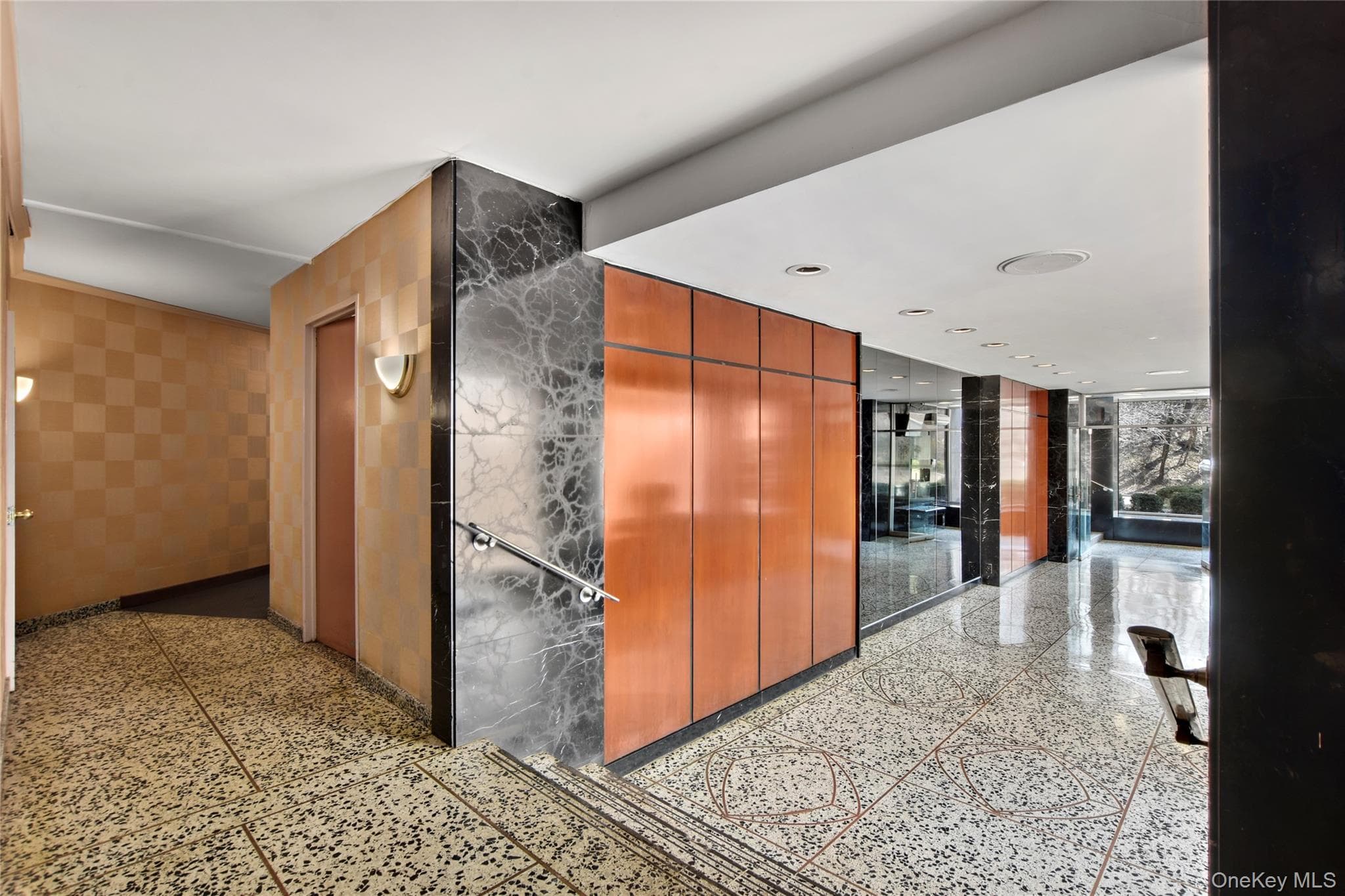 2621 Palisade Avenue Unit: 4J thumbnail 17