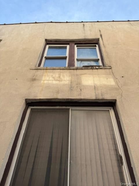 1523 E 33rd Street thumbnail 4