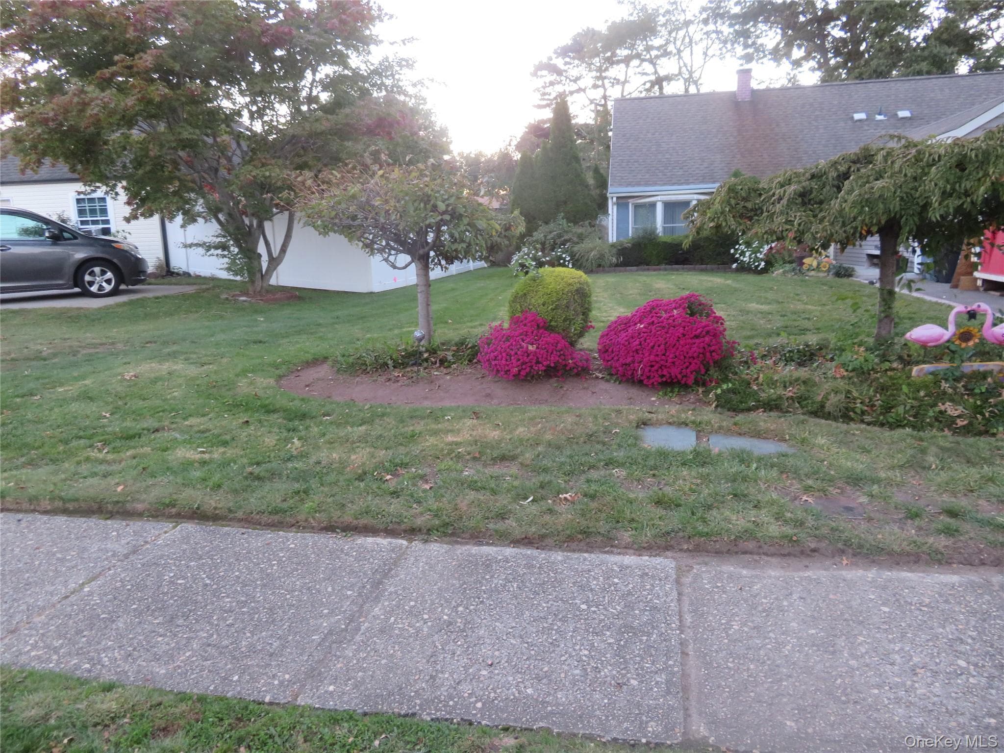 92 Split Cedar Drive, Islandia