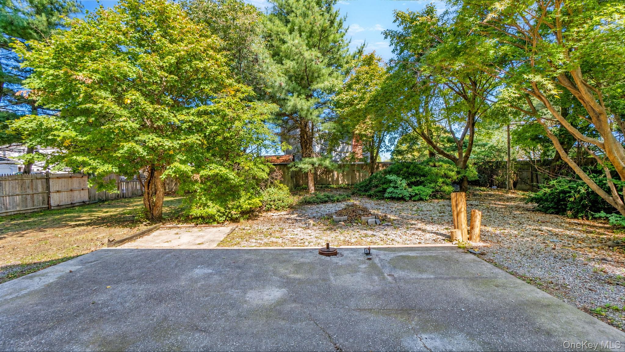 54 Rustic Avenue thumbnail 4