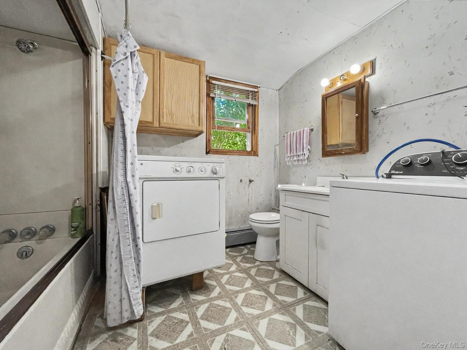 225 Monhagen Avenue thumbnail 17