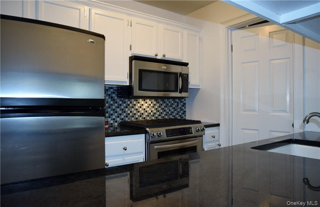 13 Carrollwood Drive thumbnail 4