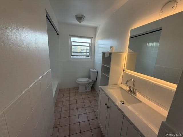 3084 Harding Avenue thumbnail 14