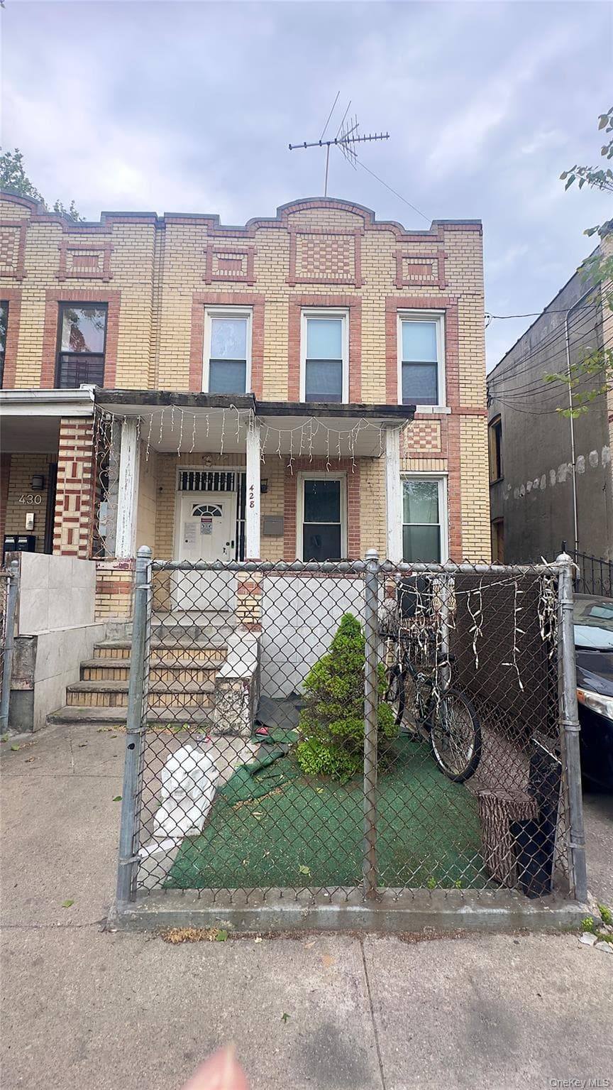 428 Newport Street, Brooklyn