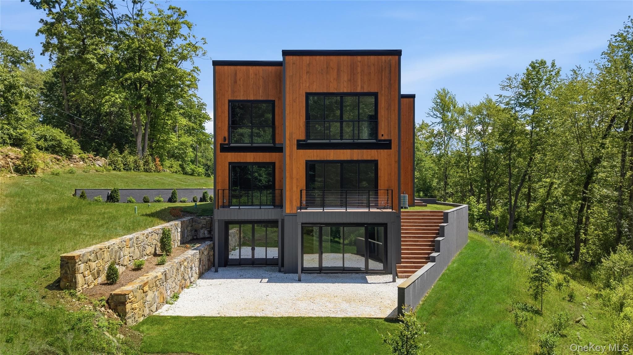 41 Mead Road thumbnail 40