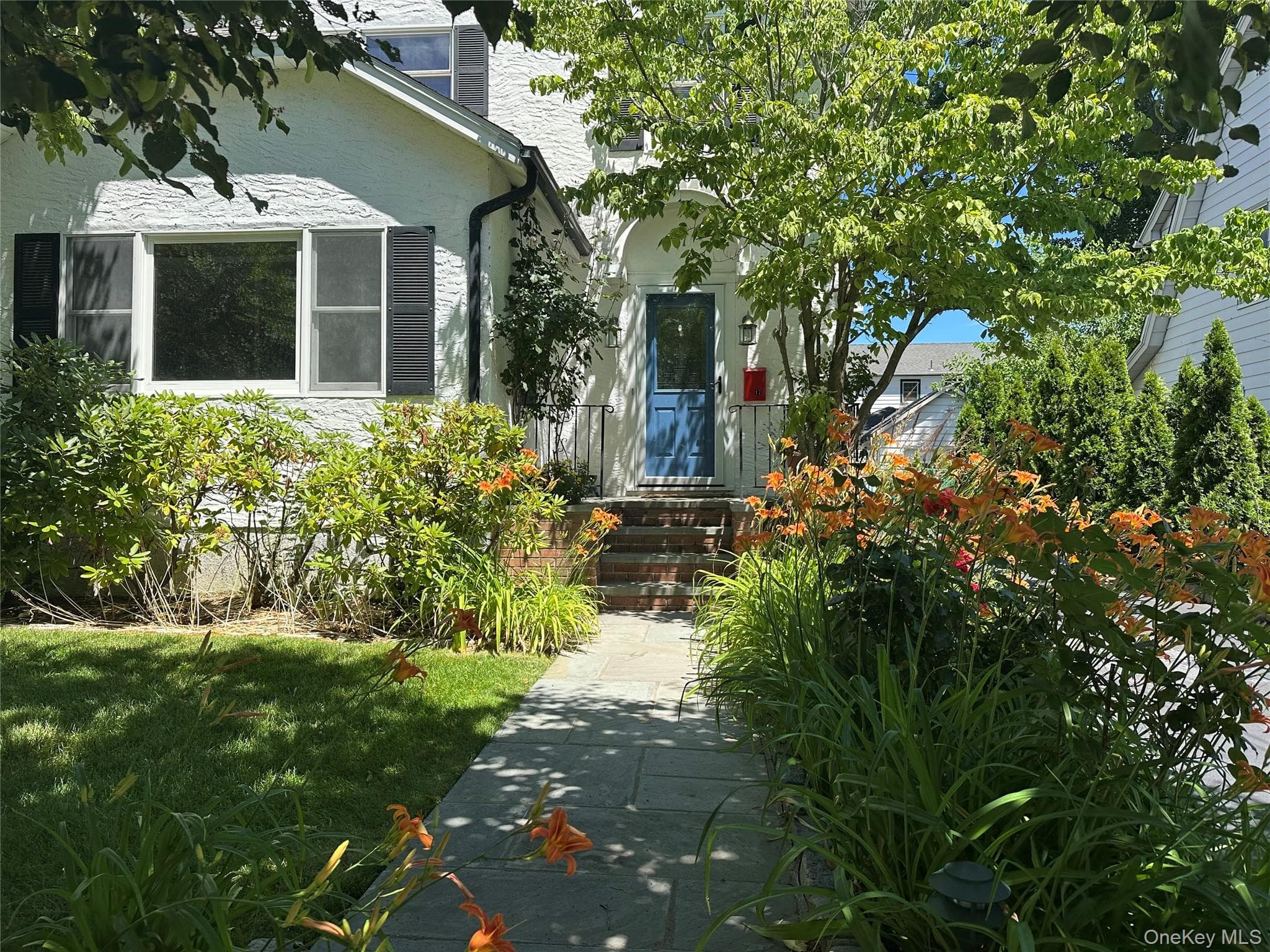17 Cypress Avenue photo 1