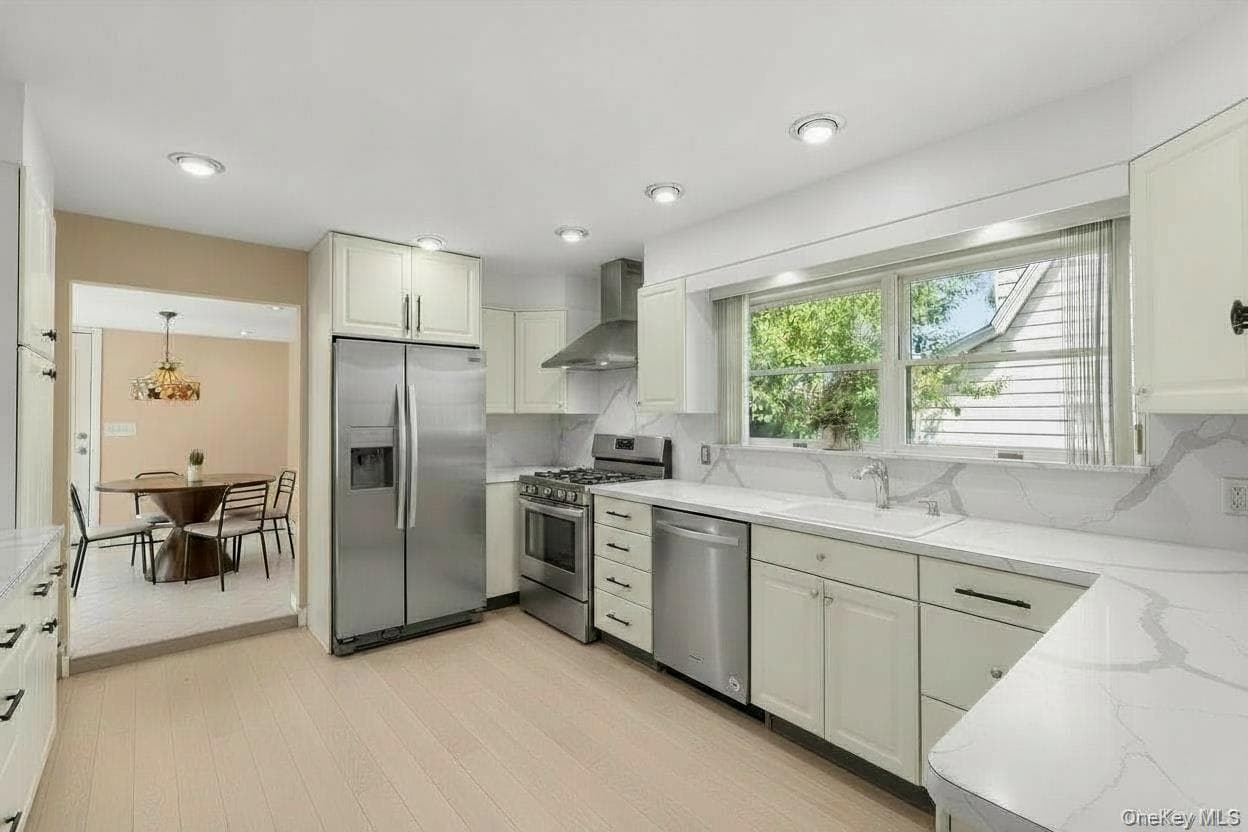 17 Cypress Avenue thumbnail 21