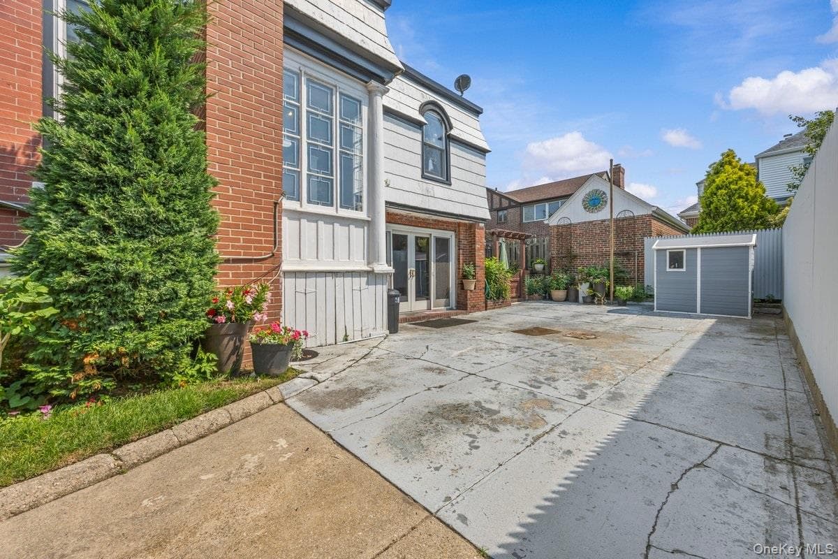 190 Beach 137th Street thumbnail 36