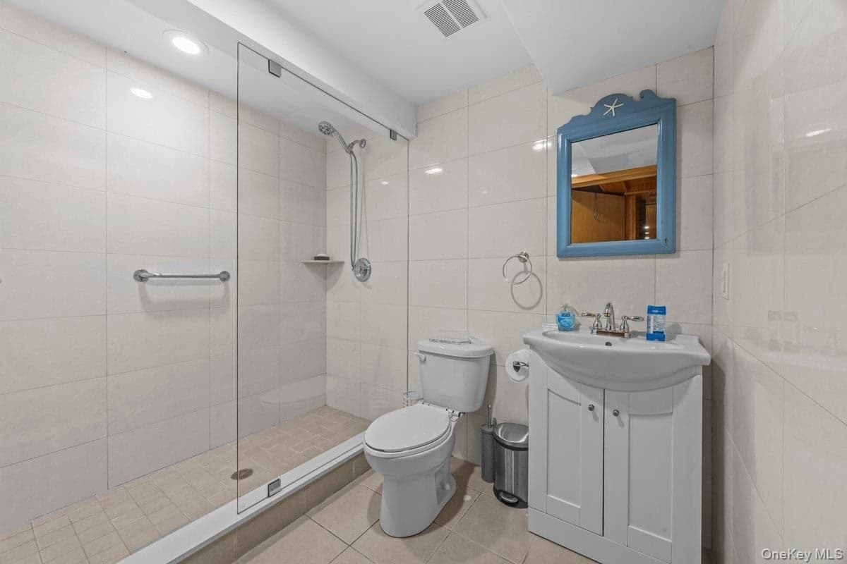 190 Beach 137th Street thumbnail 32