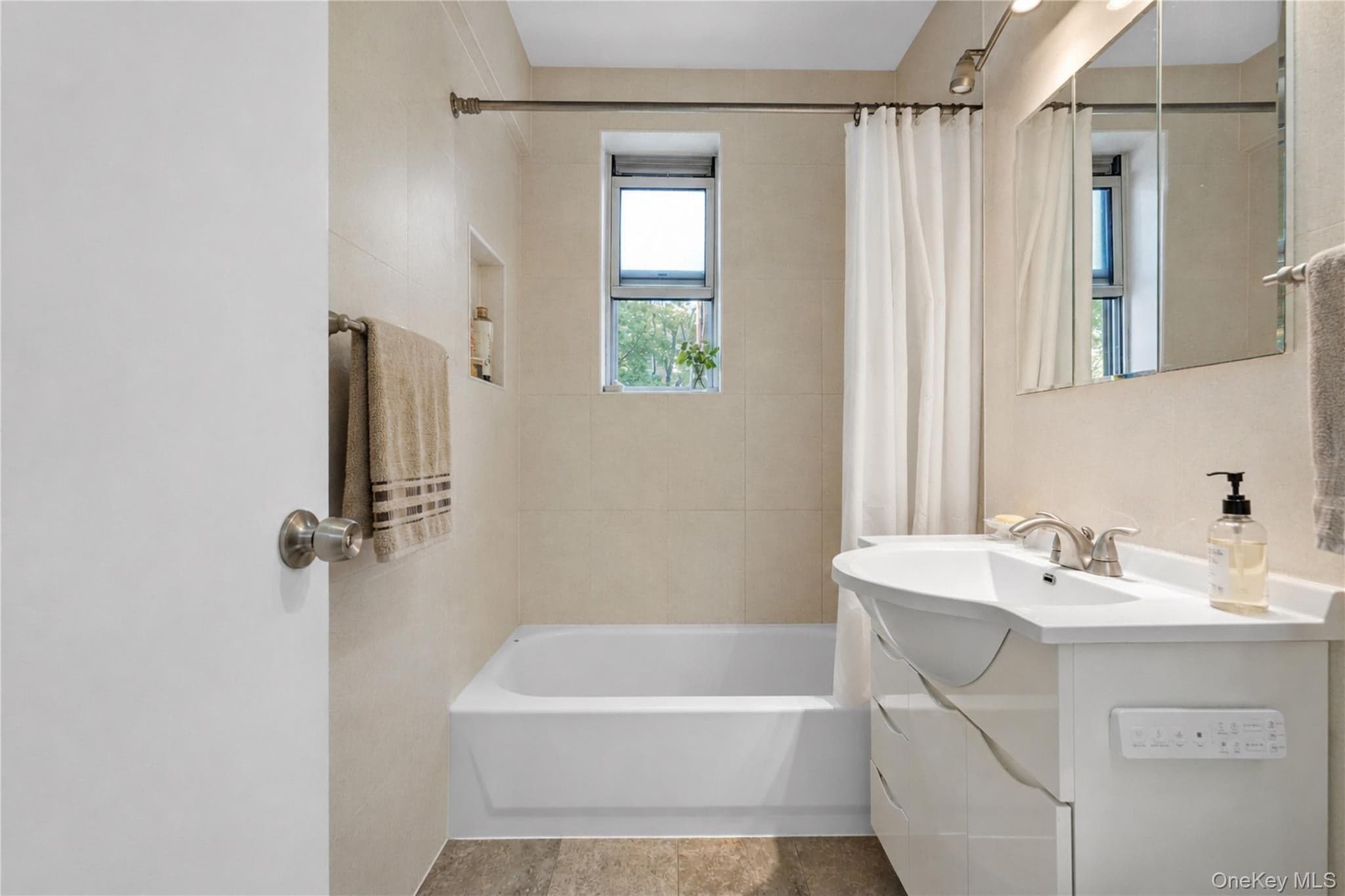 27-10 Parsons Boulevard Unit: 4B thumbnail 12