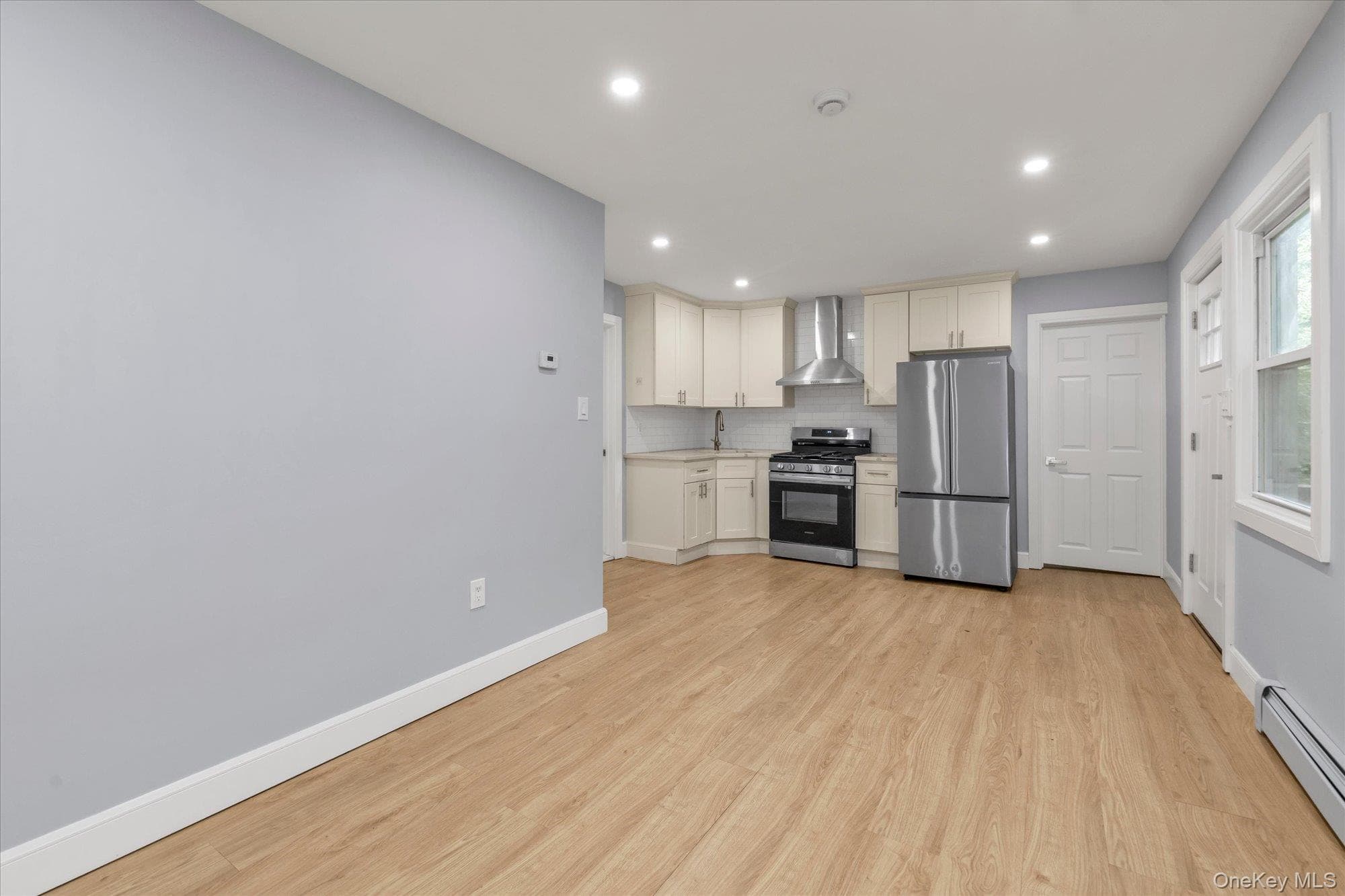 74 Davis Street thumbnail 11