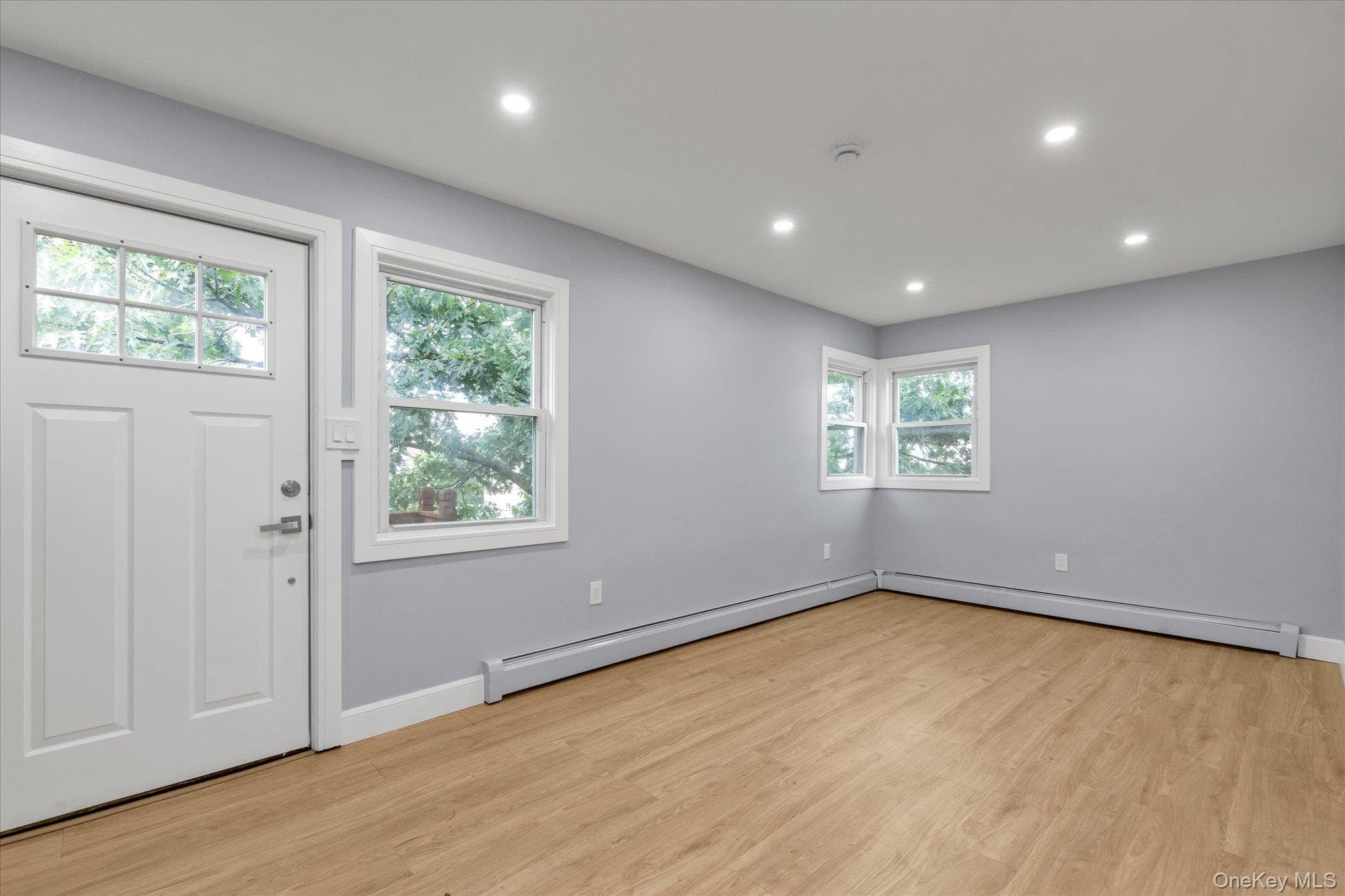 74 Davis Street thumbnail 9