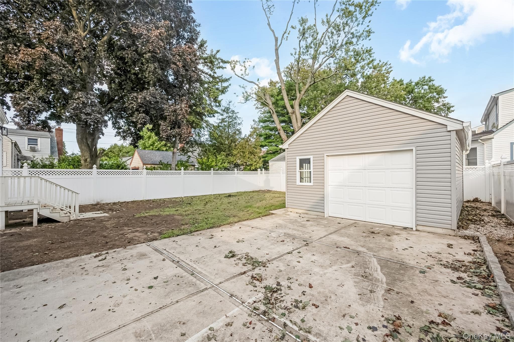 200 Raff Avenue thumbnail 19