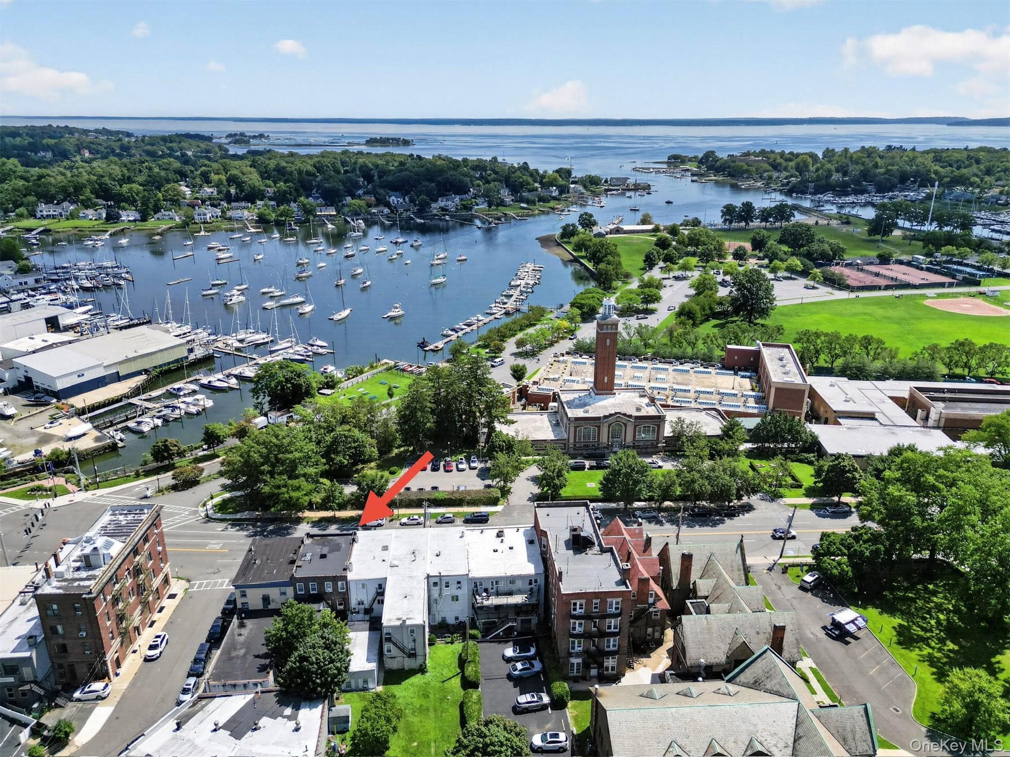132 W Boston Post Road thumbnail 2