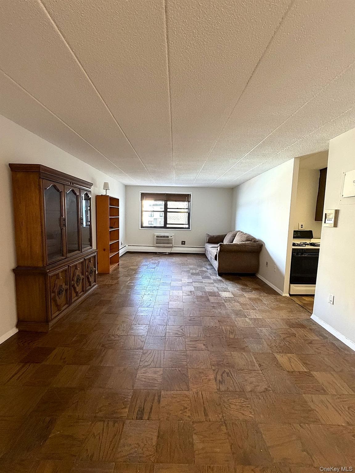 1085 Warburton Avenue Unit: 307 thumbnail 12