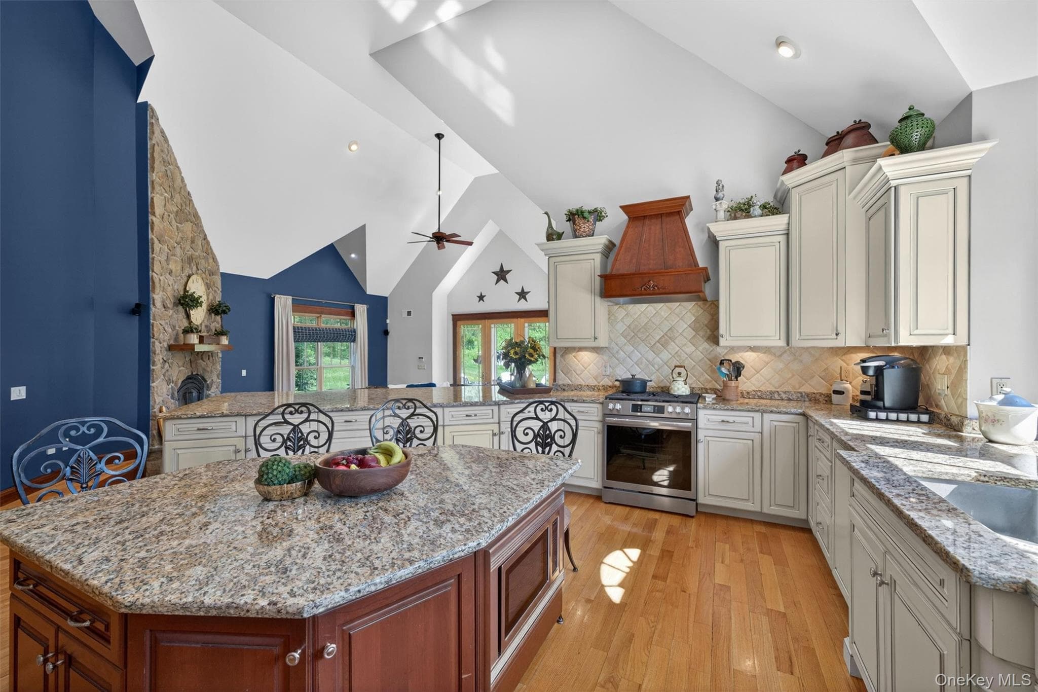22 Goshen Road photo 1