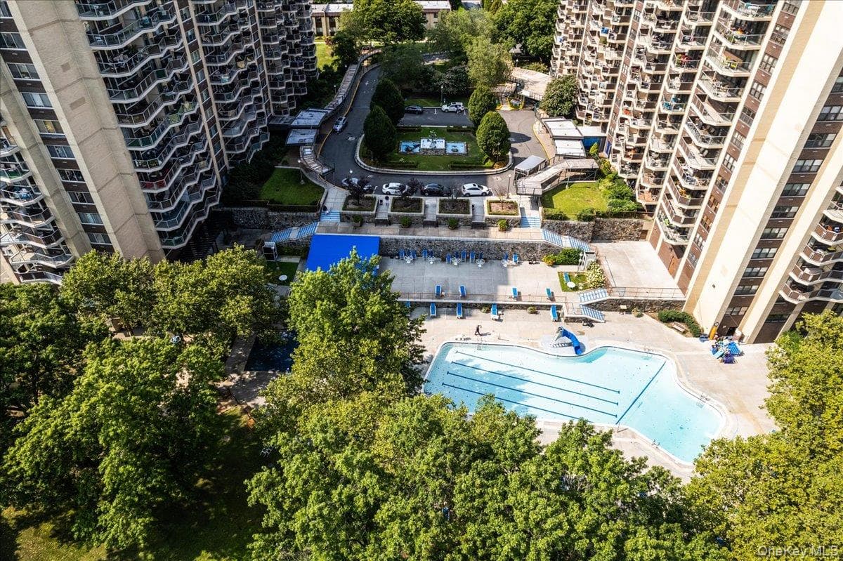 18-15 215th Street Unit: 17L thumbnail 23