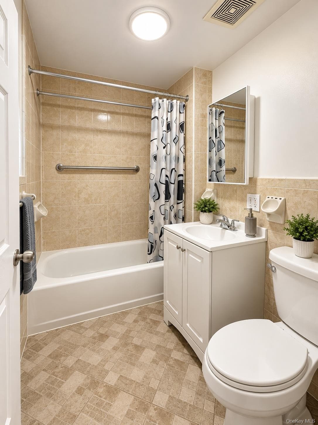 7617 46th Avenue Unit: 4A thumbnail 9