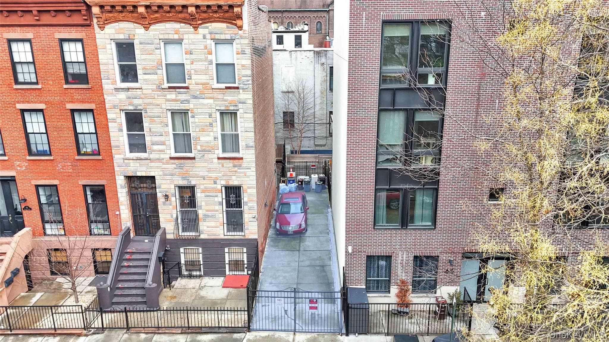63 Irving Place thumbnail 4