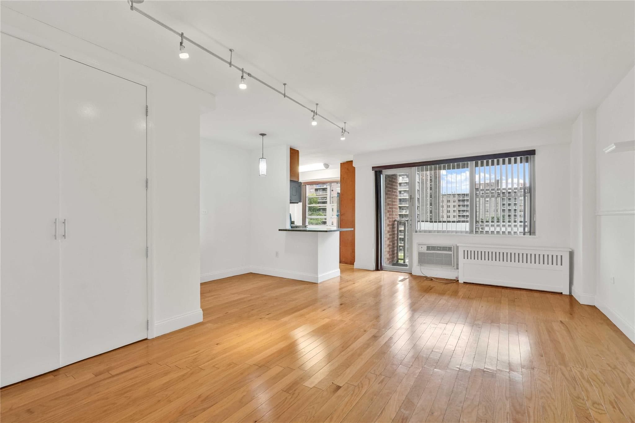 1065 Vermont Street Unit: 4F thumbnail 5