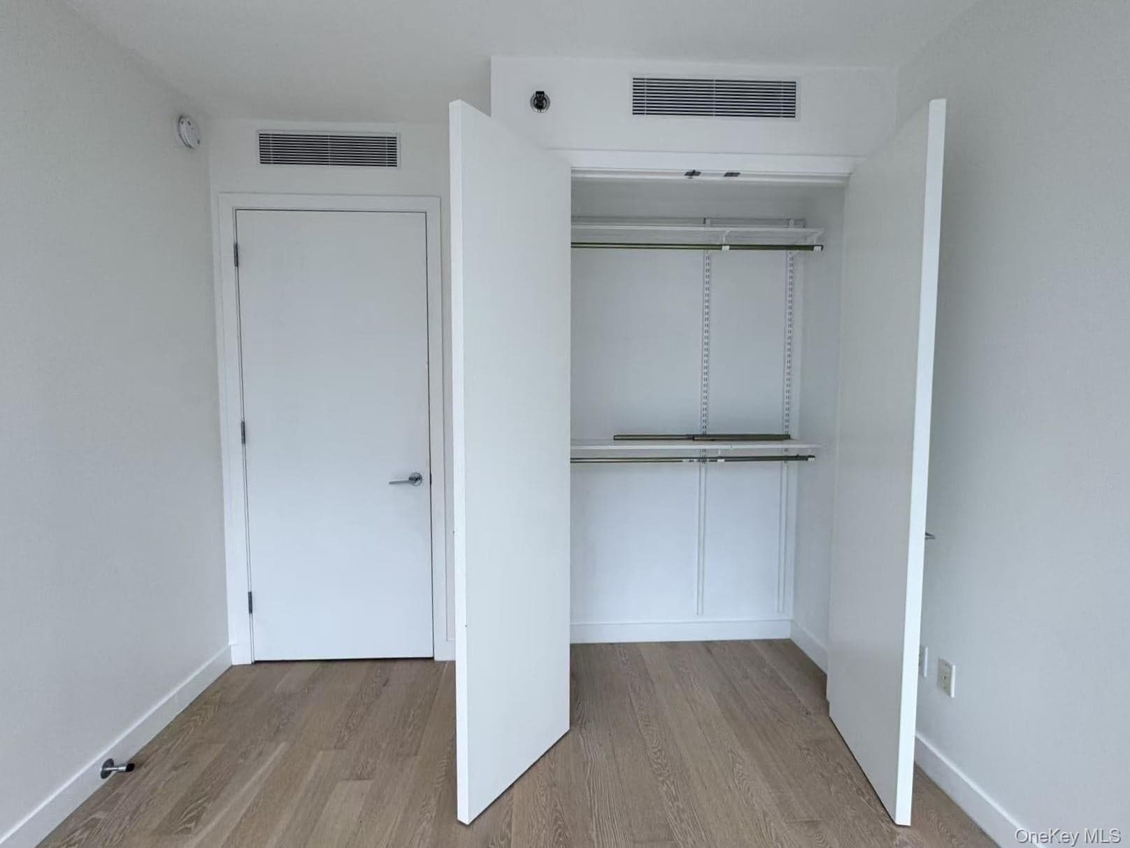13437 35th Avenue Unit: 11K thumbnail 7