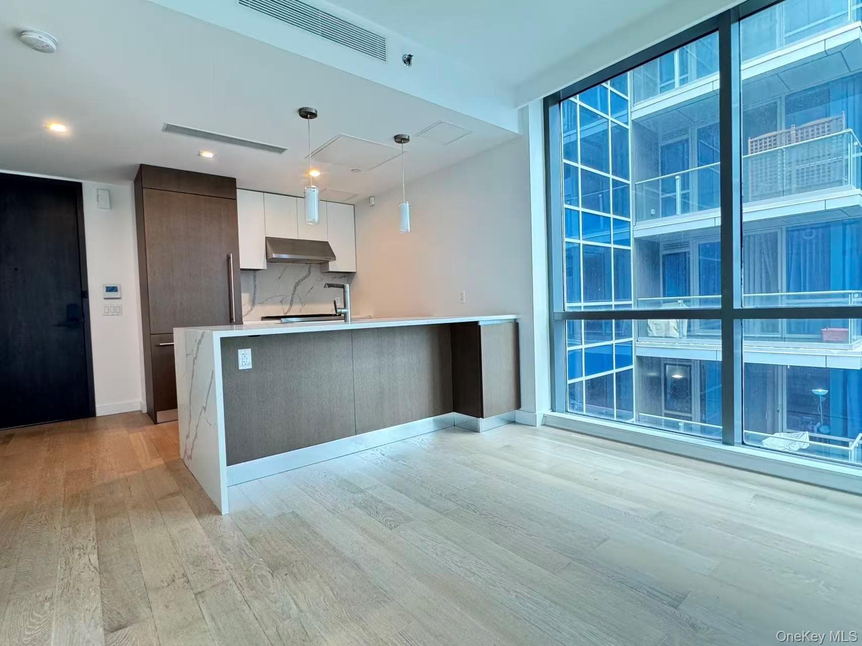 13437 35th Avenue Unit: 11K thumbnail 3
