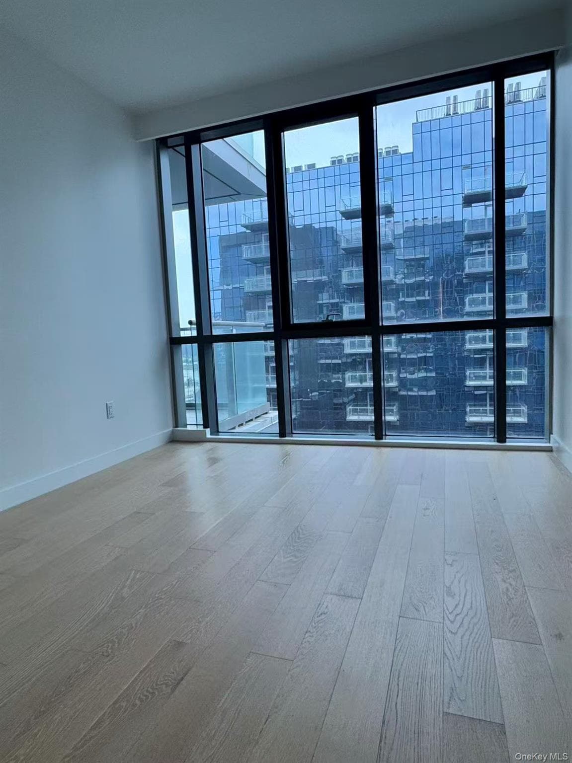 13437 35th Avenue Unit: 11K thumbnail 6