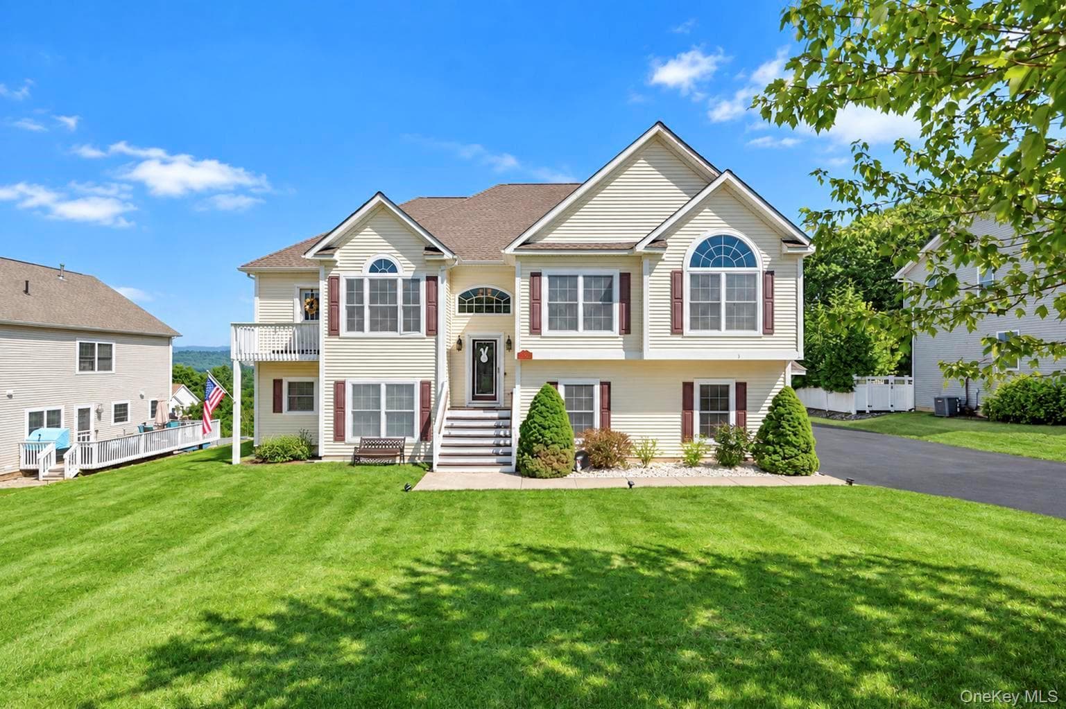 165 Hilltop Road, Monroe