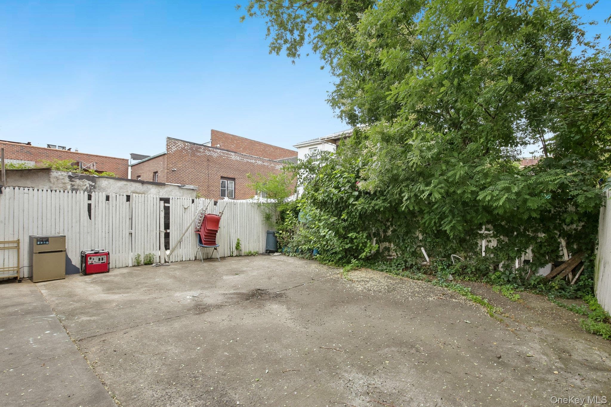 941 Crescent Street thumbnail 14