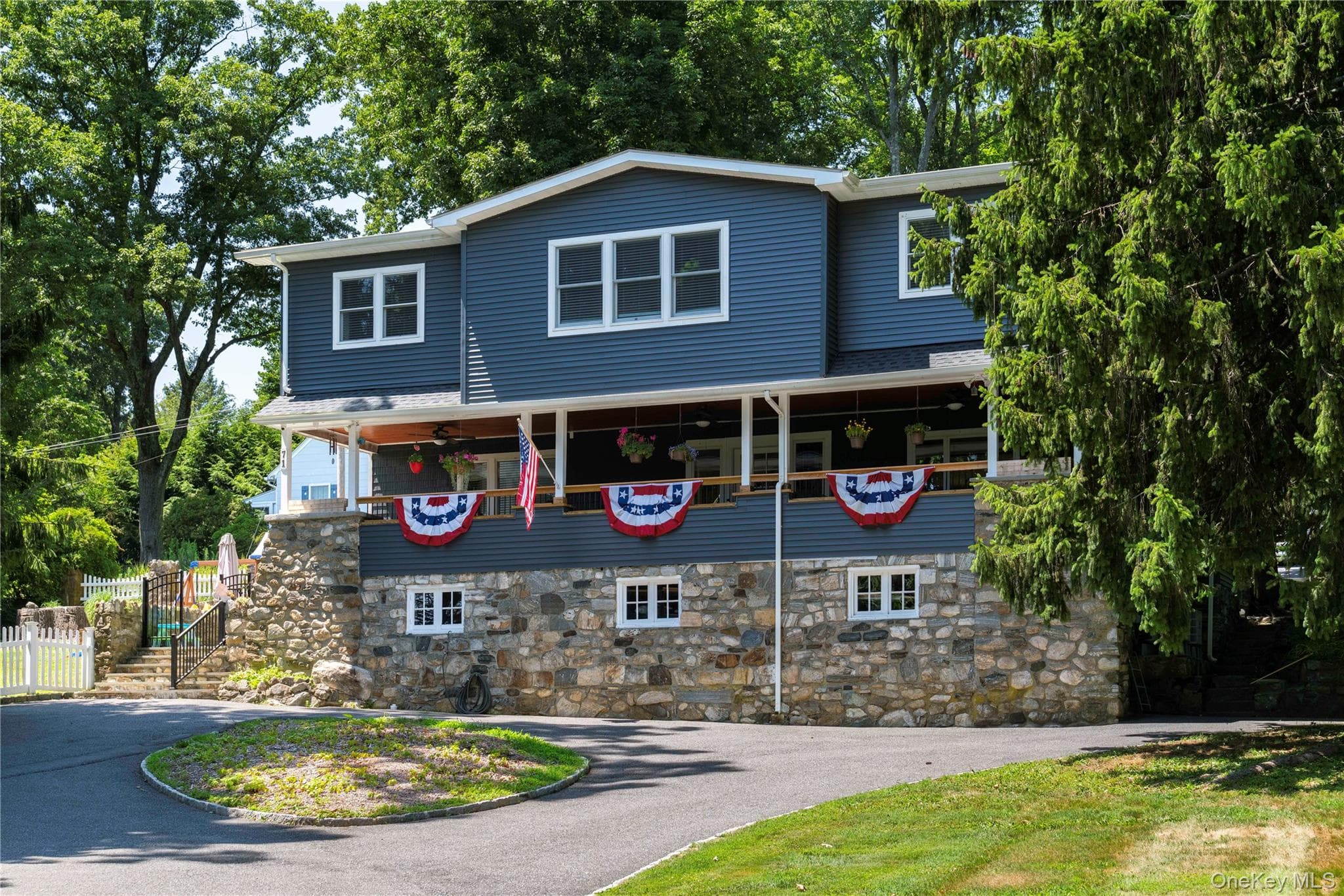 71 W Lake Boulevard, Mahopac