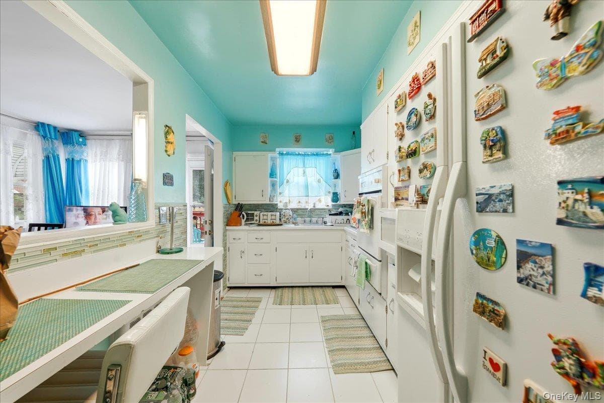 4027 Grace Avenue thumbnail 4