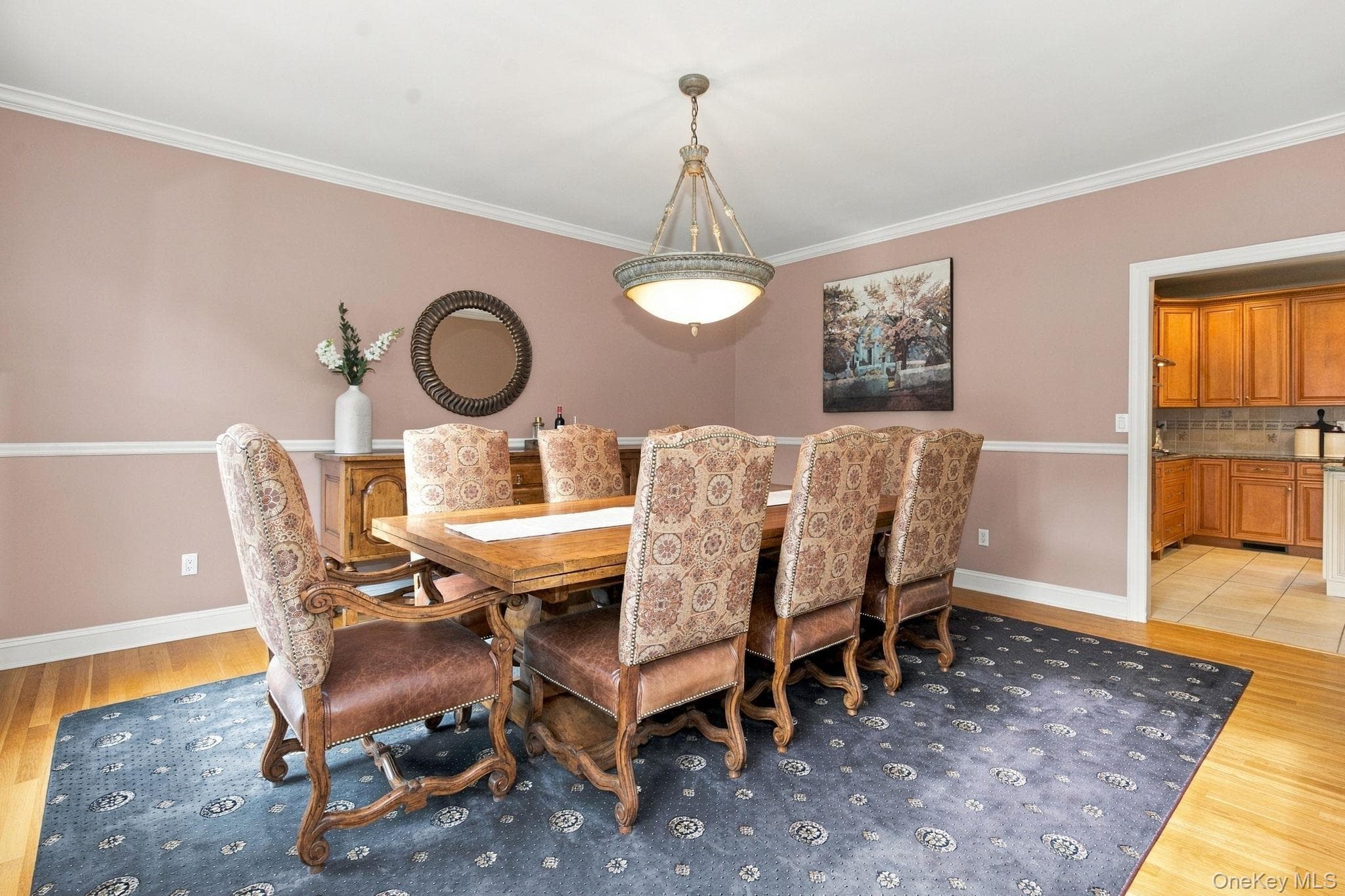 136 Dorchester Drive thumbnail 9