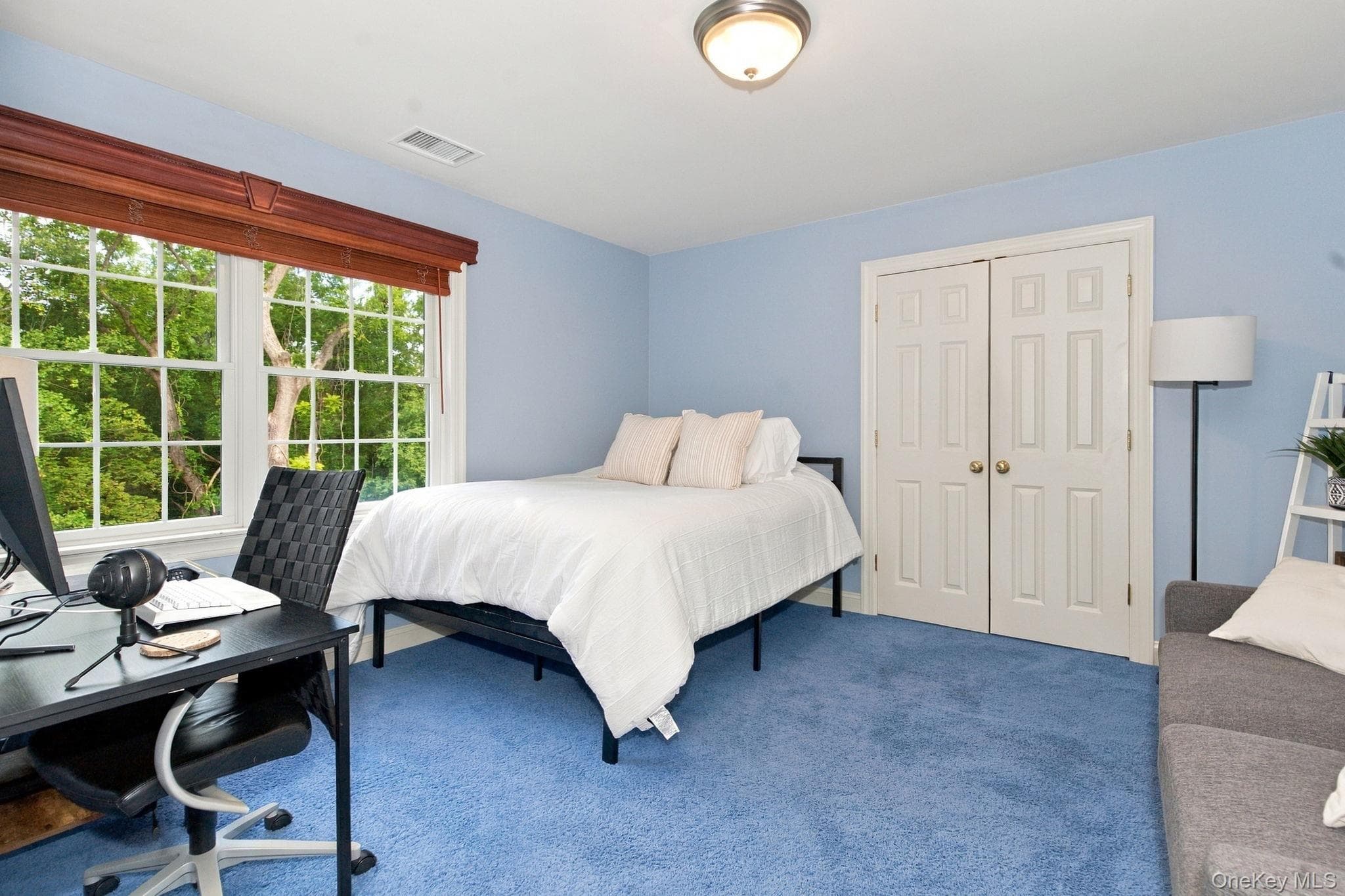 136 Dorchester Drive thumbnail 23