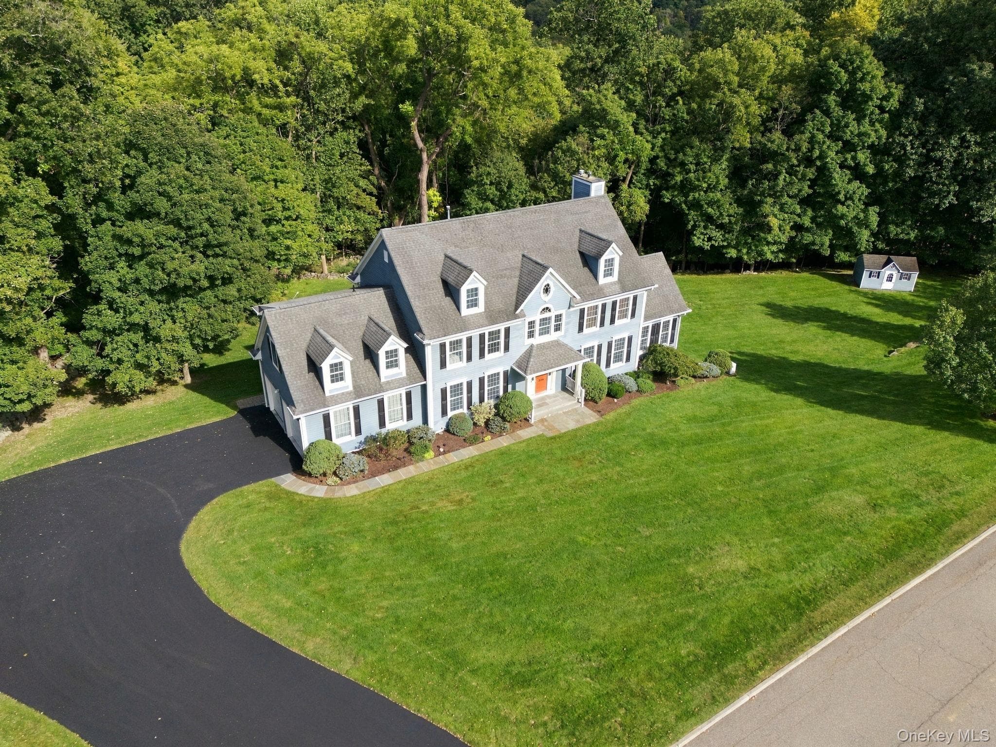 136 Dorchester Drive thumbnail 2
