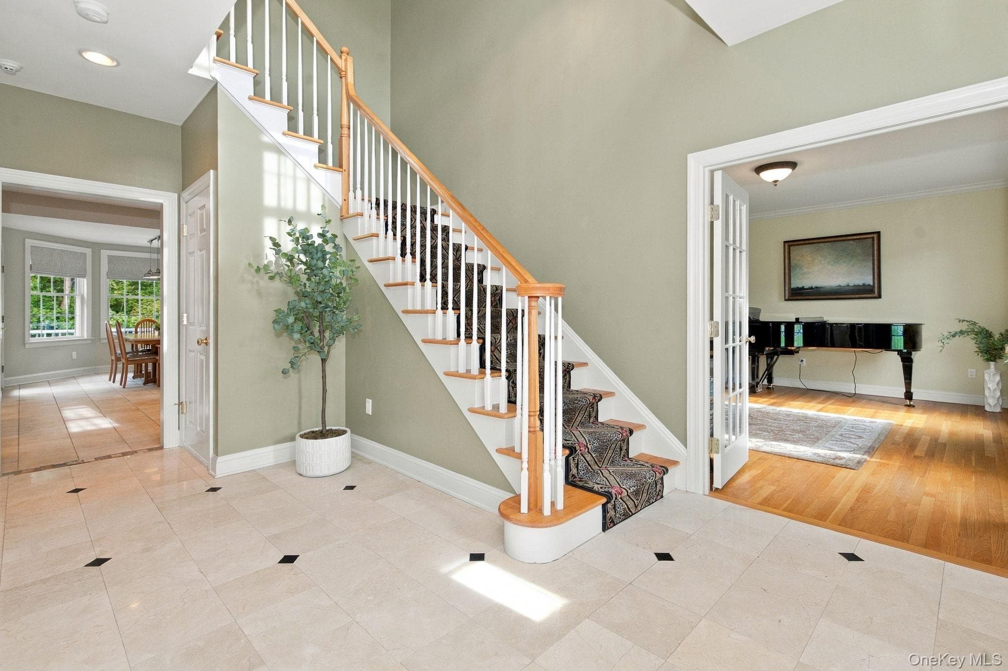 136 Dorchester Drive thumbnail 7