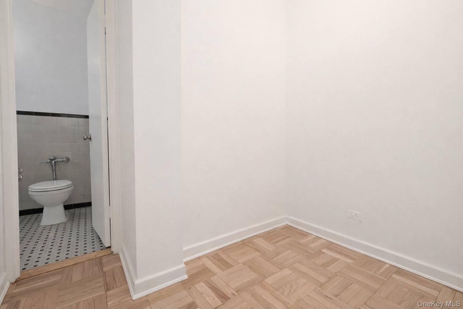 30-11 Parsons Boulevard Unit: 2T thumbnail 14