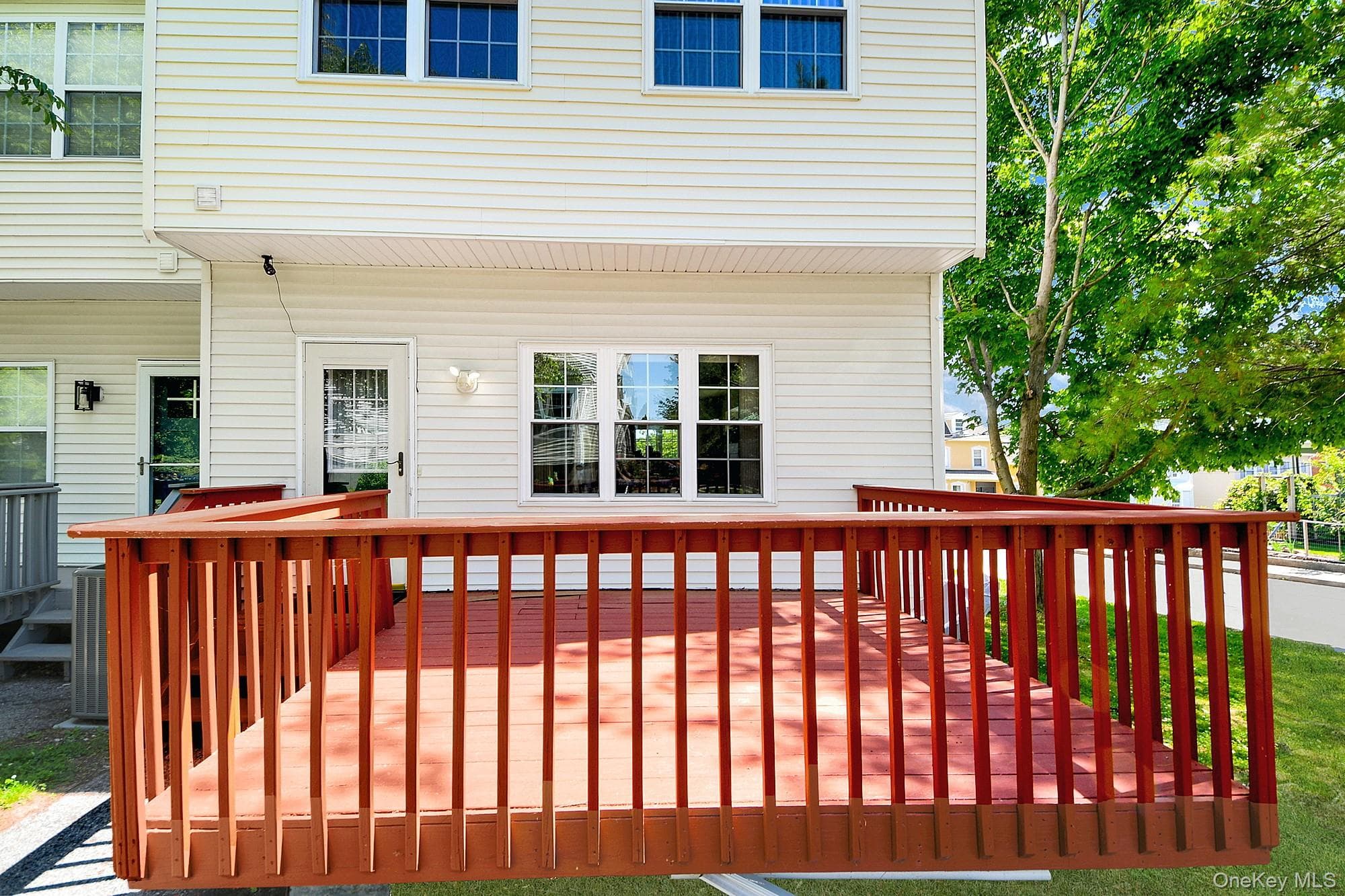 361 Verplanck Avenue thumbnail 12