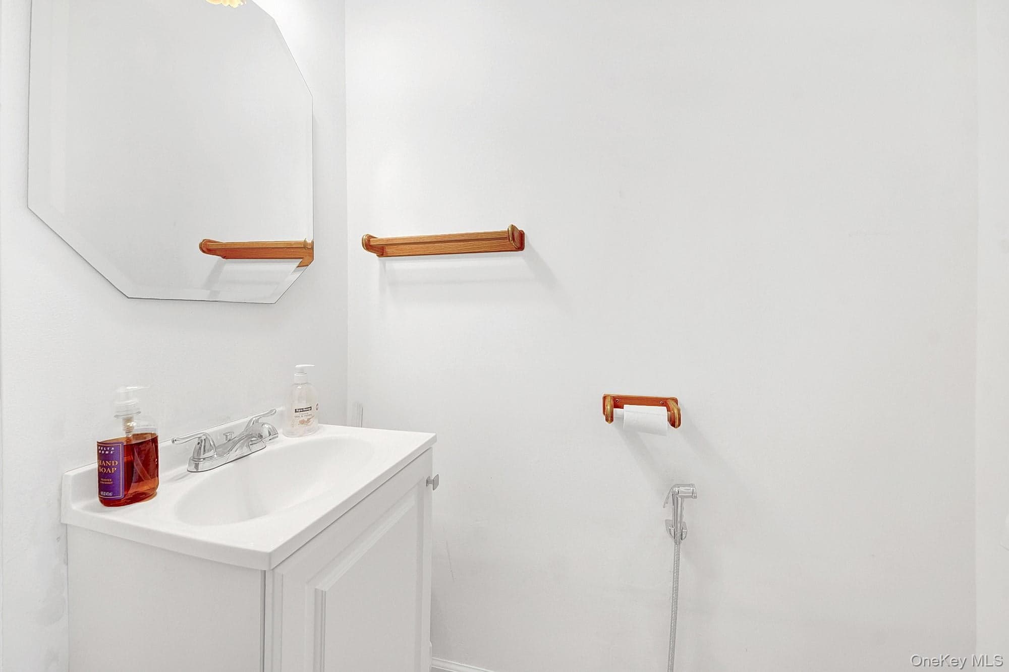 361 Verplanck Avenue thumbnail 14