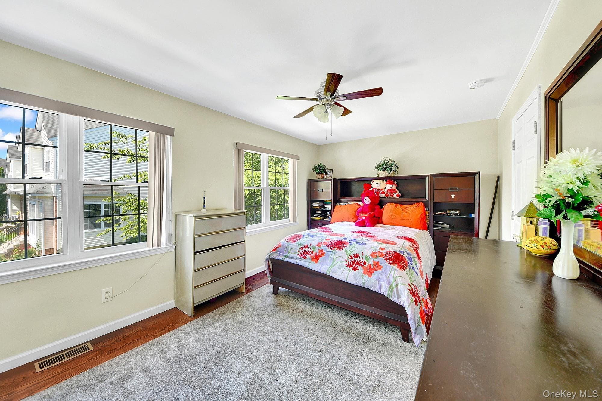 361 Verplanck Avenue thumbnail 15