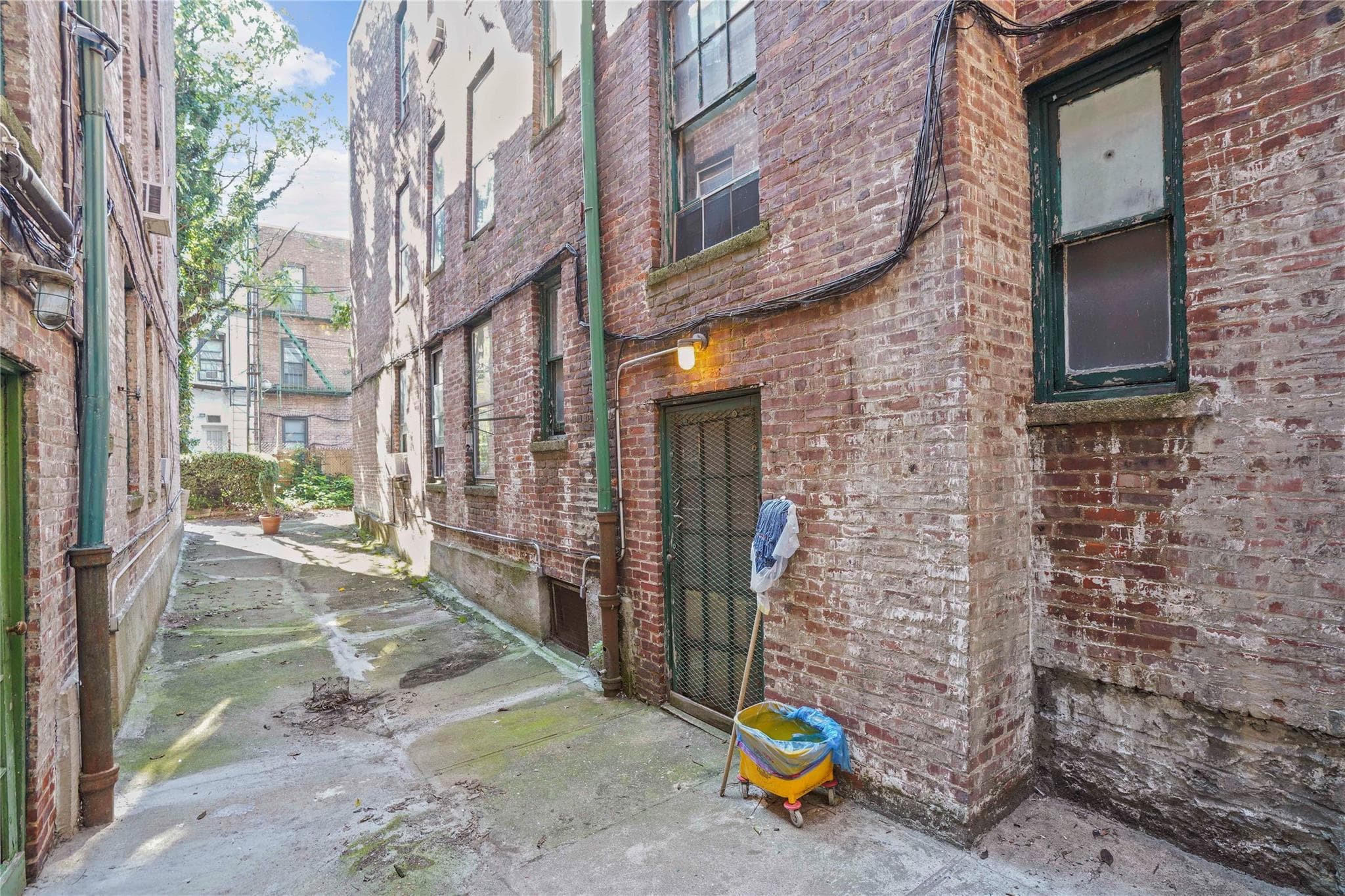 234-238 Powers Street thumbnail 36