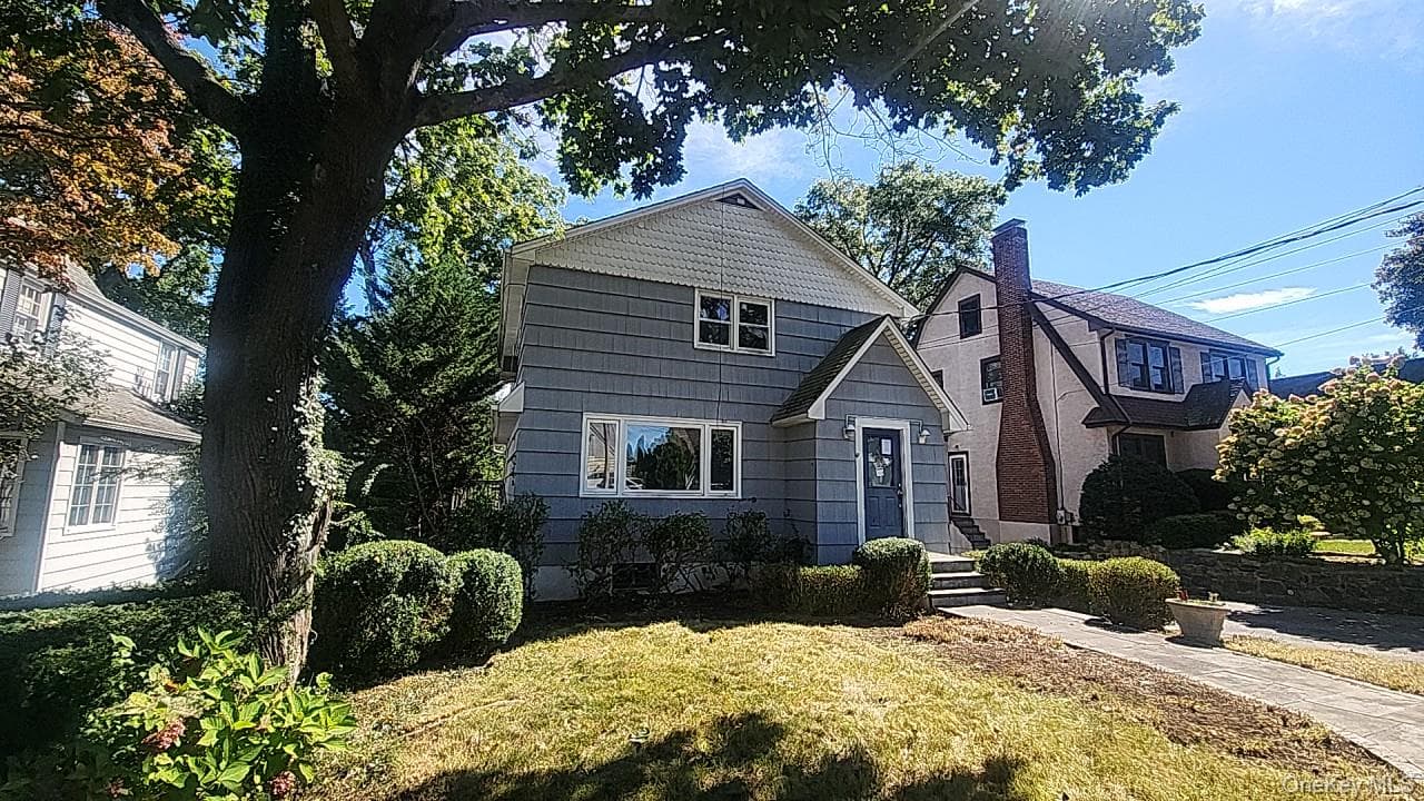 10 Shelley Avenue, Valhalla