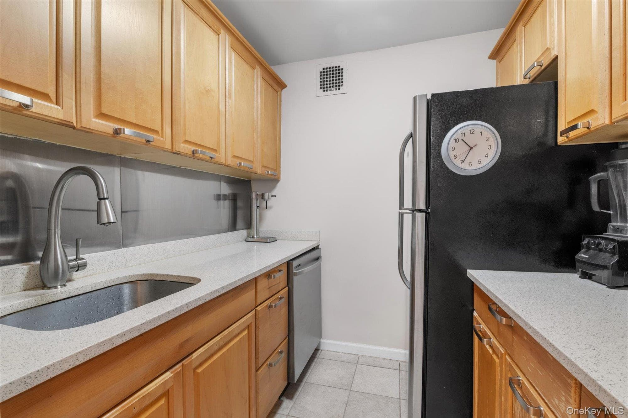 118-18 Union Turnpike Unit: 18CD thumbnail 13