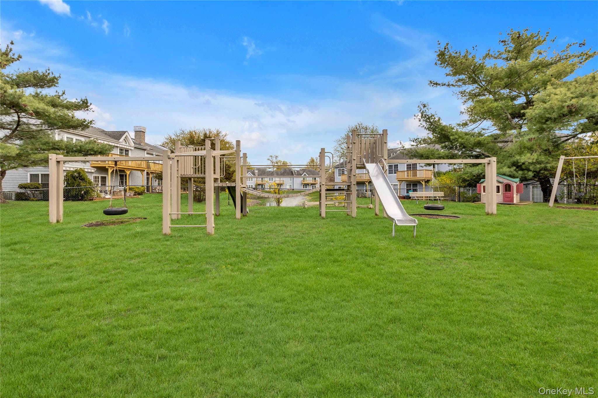 38 Lakebridge Drive thumbnail 31