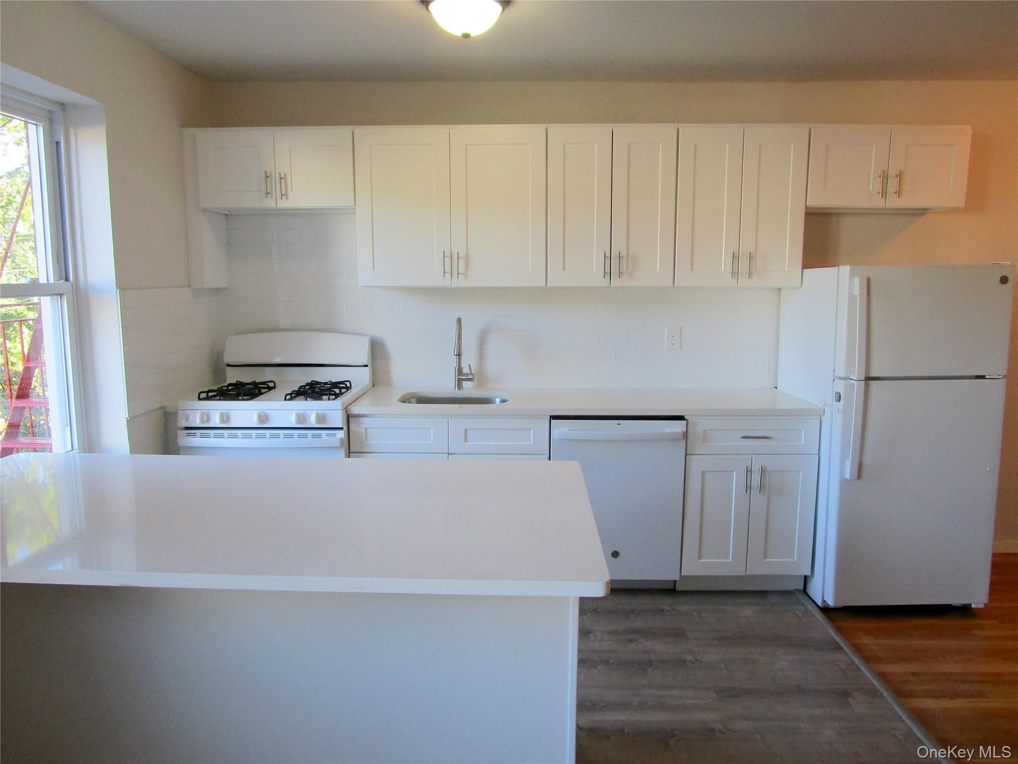 585 Mclean Avenue Unit: 2A thumbnail 9
